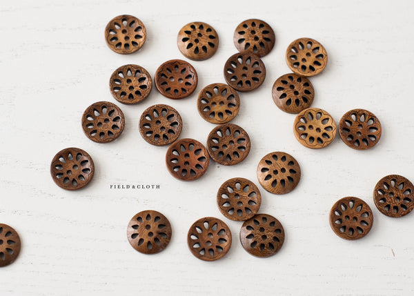 Round Dainty Wooden Button